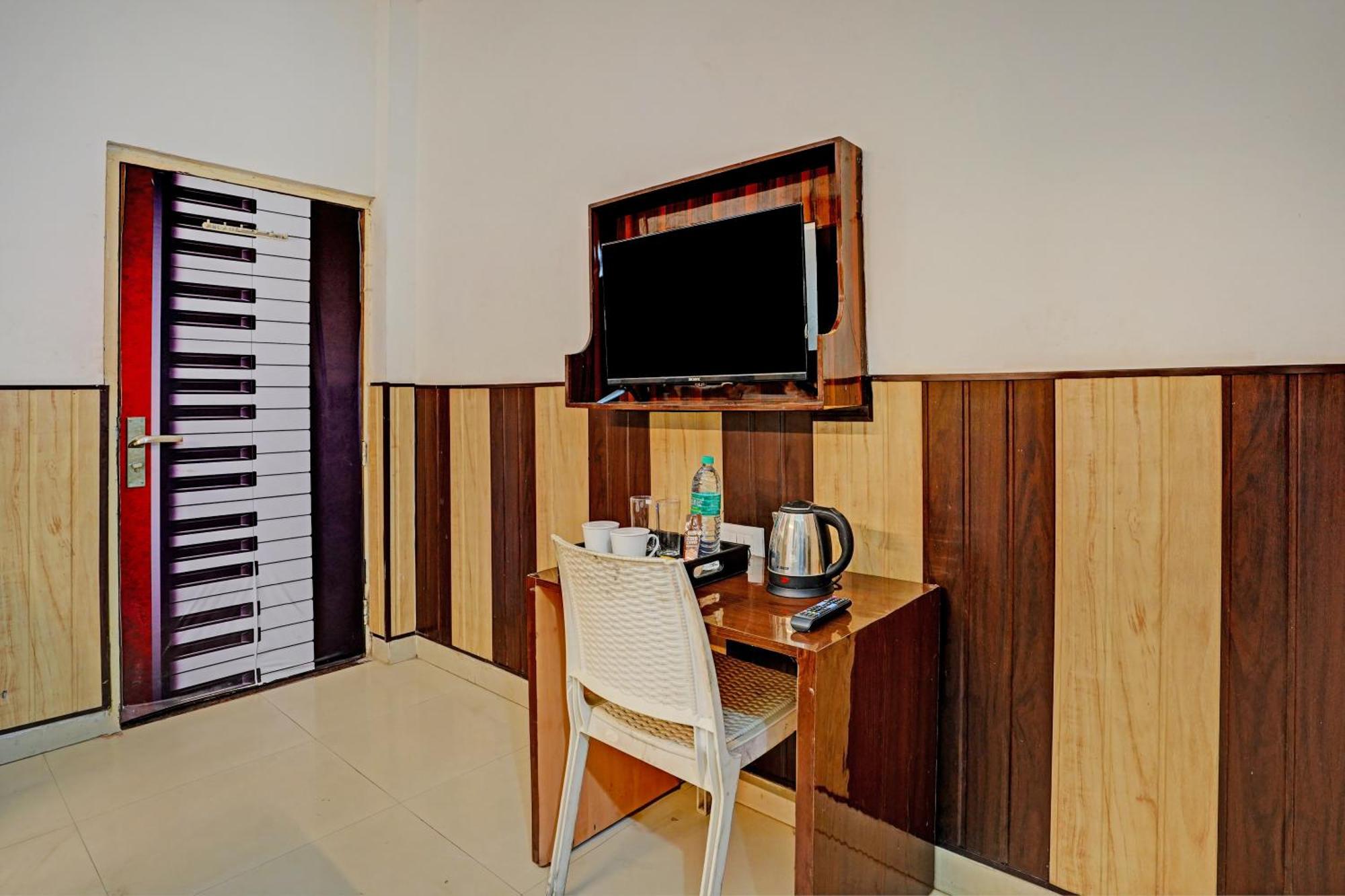 Hotel O Greno House Near Pvr Ansal Plaza Greater Noida Exterior photo